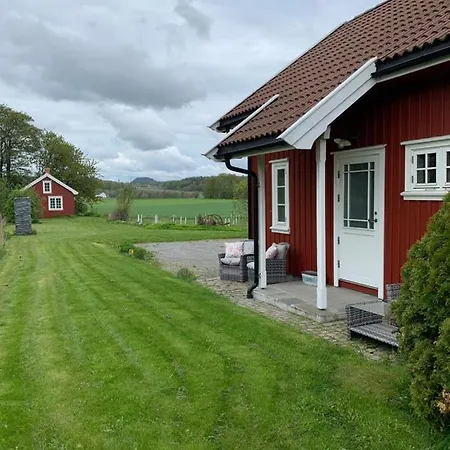 Holiday home Morellgarden