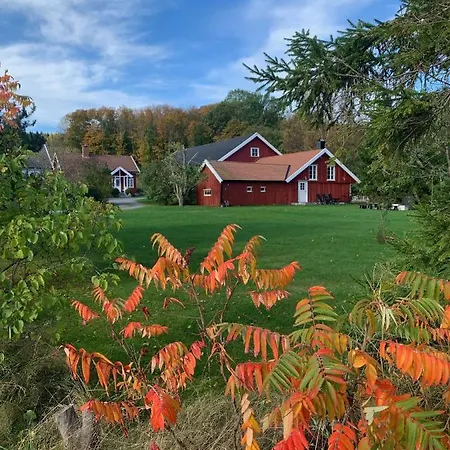 Holiday home Morellgarden Larvik