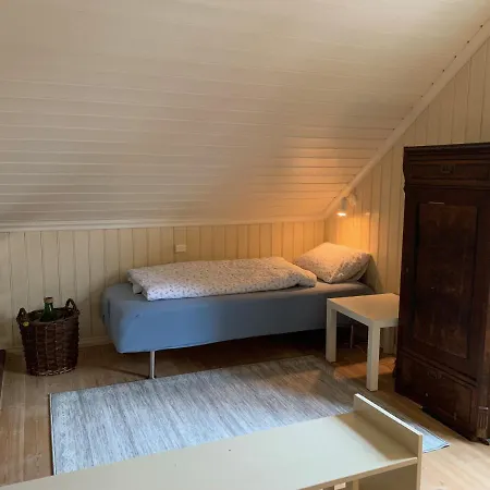 Morellgarden * Larvik